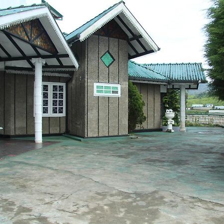 Vilmic Lake Inn & Holiday Bungalow Нувара-Элия Экстерьер фото