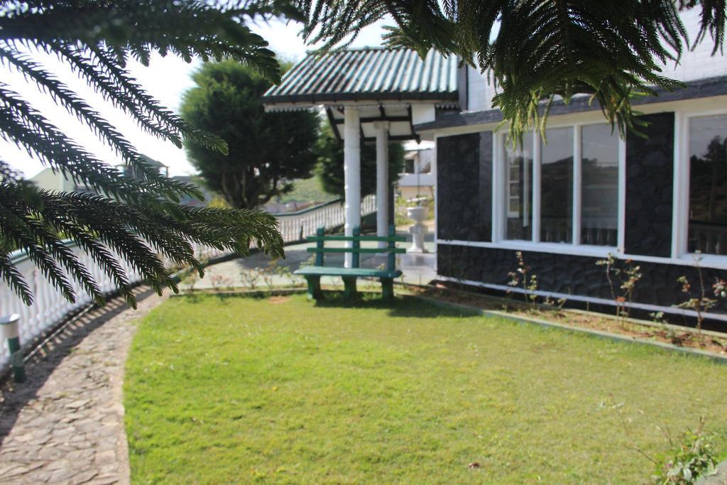 Vilmic Lake Inn & Holiday Bungalow Нувара-Элия Экстерьер фото