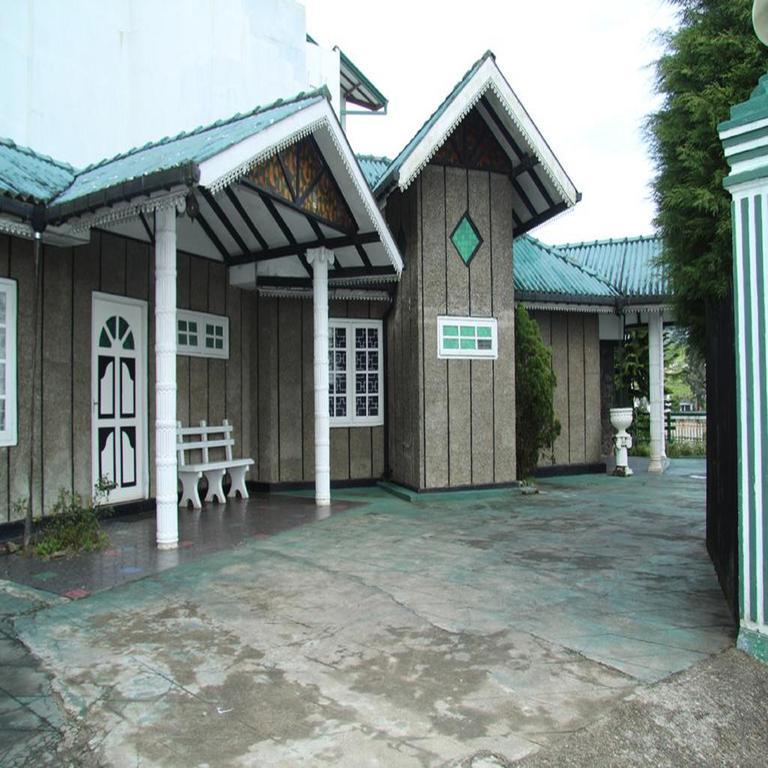 Vilmic Lake Inn & Holiday Bungalow Нувара-Элия Экстерьер фото